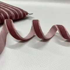 Оксамитова стрічка зів.троянда
                , (арт. 20555)