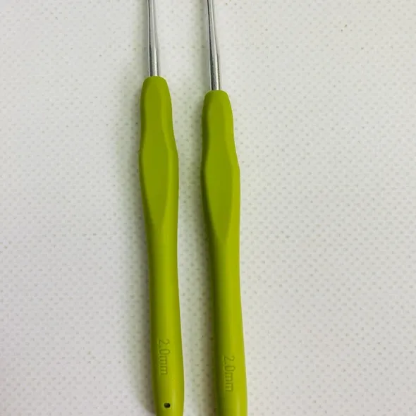 Крючок металический с резиновой ручкой №2  (арт. 20197)