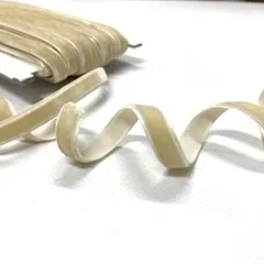 Оксамитова стрічка бежева
                , (арт. 20562)
