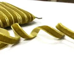 Оксамитова стрічка зелена
                , (арт. 20567)