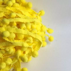 Помпони на стрічці жовтий. 1 см