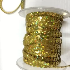 Пайетки метражные 6 мм светлое золото з голографичним блеском