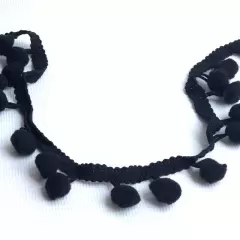 Помпони на стрічці чорний. 1 см
                , (арт. 17967)